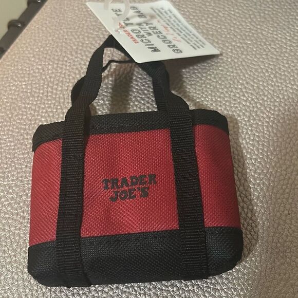 Trader Joes Micro Tote & Reusable Shopping Bag Red Black Eco Friendly Compact - Picture 2 of 9